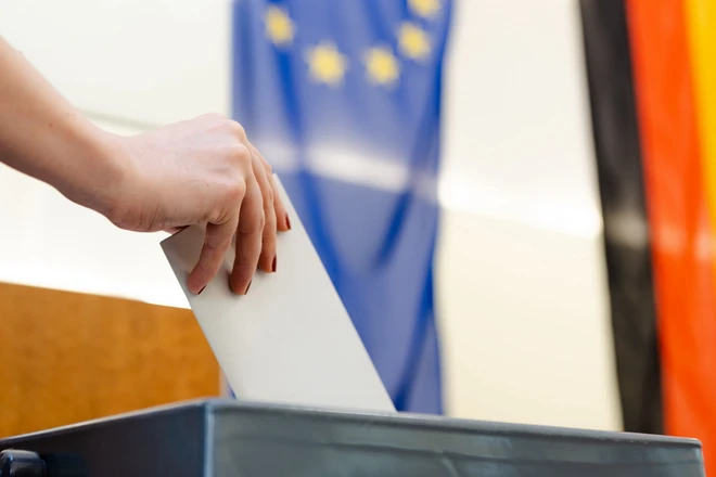 Cử tri bỏ phiếu trong cuộc bầu cử Nghị viện châu Âu tại Berlin, Đức, ngày 9-6-2024. (Ảnh: THX/TTXVN)