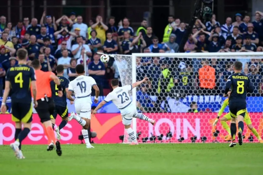 Scotland và Thụy Sĩ chia điểm kịch tính