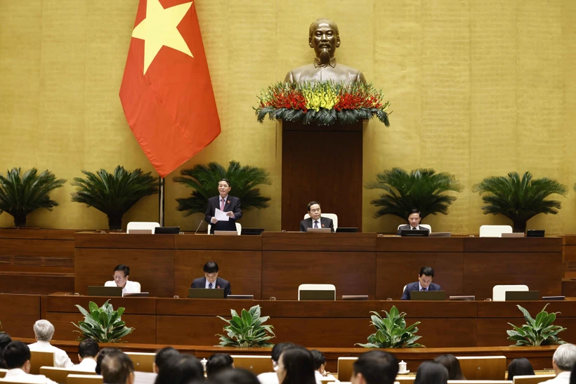 Hôm nay, Quốc hội thông qua Luật Tổ chức Tòa án nhân dân sửa đổi Hôm nay, Quốc hội thông qua Luật Tổ chức Tòa án nhân dân (sửa đổi) và bàn thảo nhiều nội dung quan trọng. (Ảnh: TTXVN)