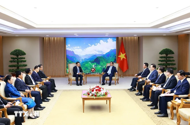 Thủ tướng Phạm Minh Chính tiếp Phó Thủ tướng Chính phủ, Bộ trưởng Ngoại giao Lào