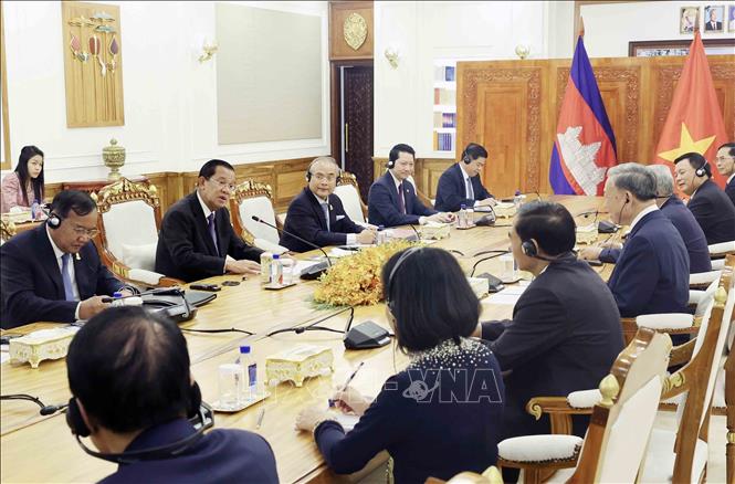 Chủ tịch Đảng CPP, Chủ tịch Thượng viện Campuchia Samdech Techo Hun Sen tại buổi hội đàm. Ảnh: Nhan Sáng/TTXVN