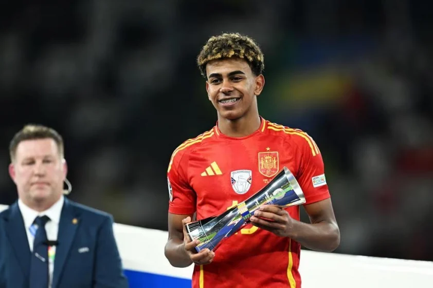 Lamine Yamal quá bùng nổ ở kì Euro đầu tiên trong sự nghiệp (Ảnh: UEFA)