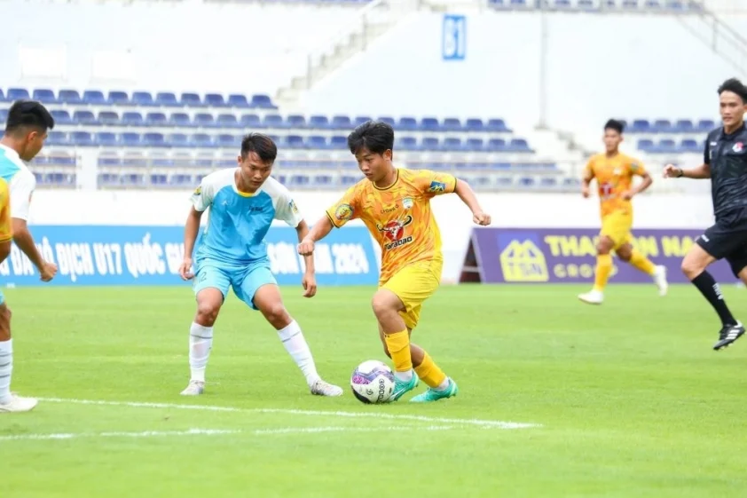 Toàn thắng 2 trận, Hà Nội cùng Hà Tĩnh giành vé vào tứ kết U17 HAGL hòa 1-1 (Ảnh: VFF)