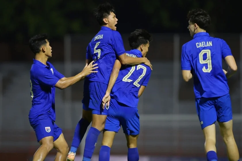 U19 Thái Lan ngược dòng đánh bại Singapore (Ảnh: FAT)