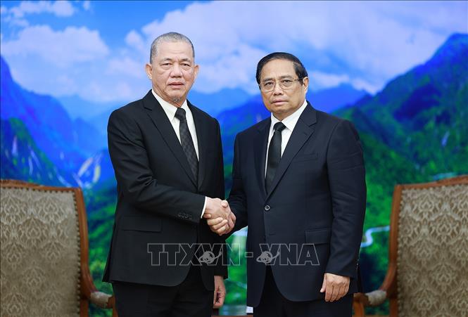 Thủ tướng Phạm Minh Chính tiếp Phó Thủ tướng Malaysia Fadillah Yusof. Ảnh: Dương Giang/TTXVN
