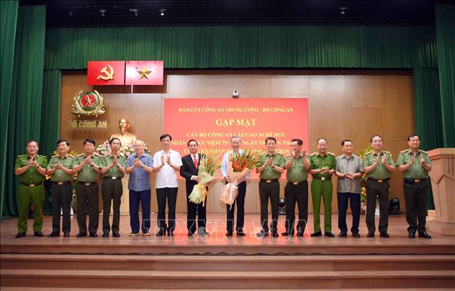 Tổng Bí thư, Chủ tịch nước Tô Lâm với các đại biểu. Ảnh: TTXVN phát