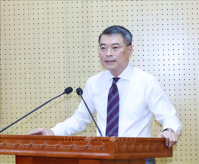 Bộ Chính trị điều động, phân công Bí thư Tỉnh ủy Thanh Hóa Đỗ Trọng Hưng giữ chức Phó Trưởng Ban Tổ chức Trung ương Đồng chí Lê Minh Hưng, Uỷ viên Bộ Chính trị, Bí thư Trung ương Đảng, Trưởng Ban Tổ chức Trung ương phát biểu tại hội nghị. Ảnh: Phương Hoa/TTXVN