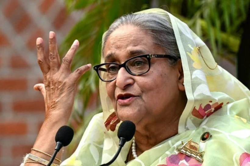 Bà Sheikh Hasina phát biểu với báo giới tại Dhaka hồi đầu năm nay. (Ảnh: Getty Images/TTXVN)