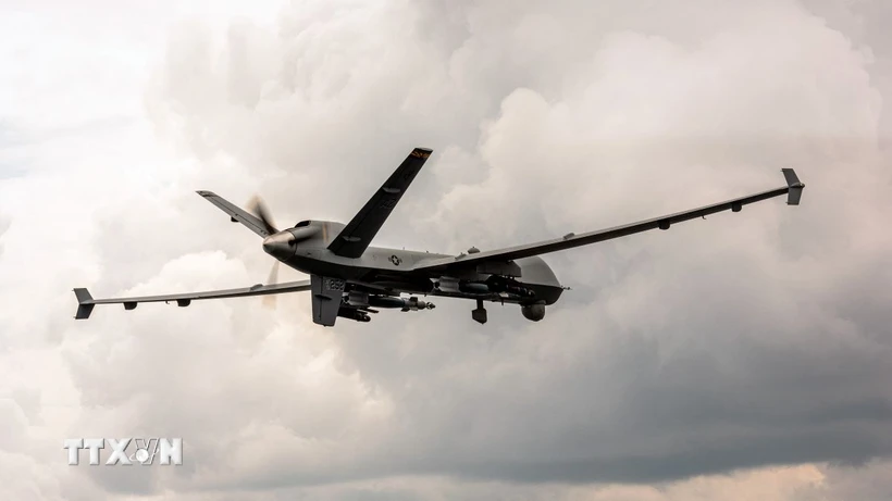 (Tư liệu) Máy bay không người lái (UAV) MQ-9 Reaper thực hiện chuyến bay huấn luyện tại Michigan, Mỹ. (Ảnh: AFP/TTXVN)