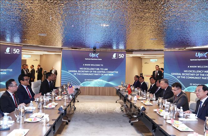 Tổng Bí thư Tô Lâm thăm Tập đoàn dầu khí quốc gia Malaysia Tổng Bí thư Tô Lâm thăm và làm việc với Tập đoàn Petronas tại Kuala Lumpur, Malaysia. Ảnh: Thống Nhất/TTXVN