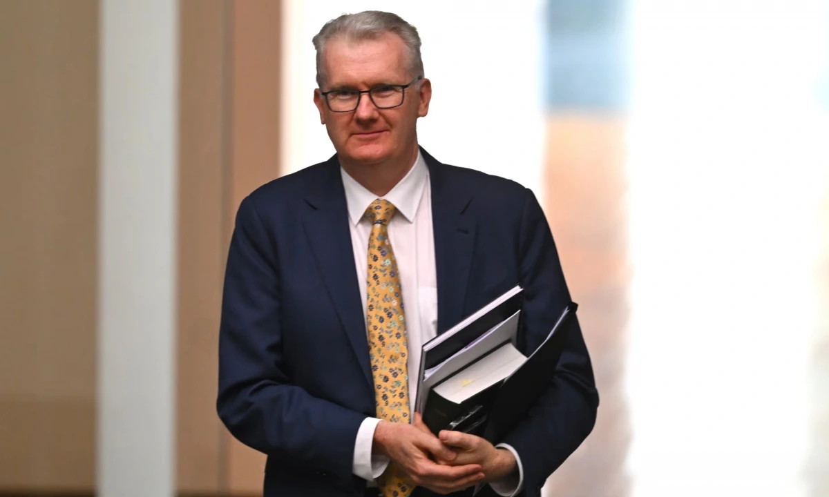 Bộ trưởng Nội vụ Australia Tony Burke. Nguồn: Lukas Coch