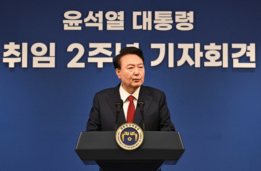 Ông Yoon Suk-yeol tại một cuộc họp báo hồi tháng 5-2024. Ảnh: Reuters