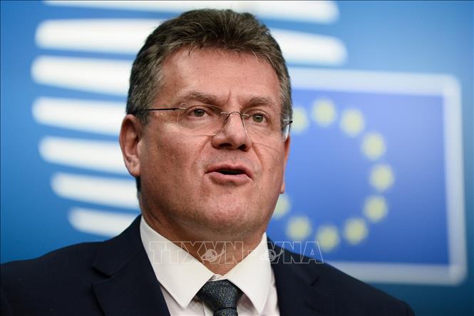 Phó Chủ tịch EC Maros Sefcovic trong cuộc họp báo ở Brussels, Bỉ. Ảnh: AFP/TTXVN