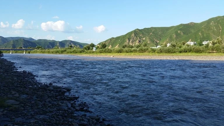 Nga-Triều khởi công xây dựng cầu đường bộ bắc qua sông Tumen Cây cầu sẽ được bắc qua sông Tumen nối hai nước. (Nguồn: AFP)