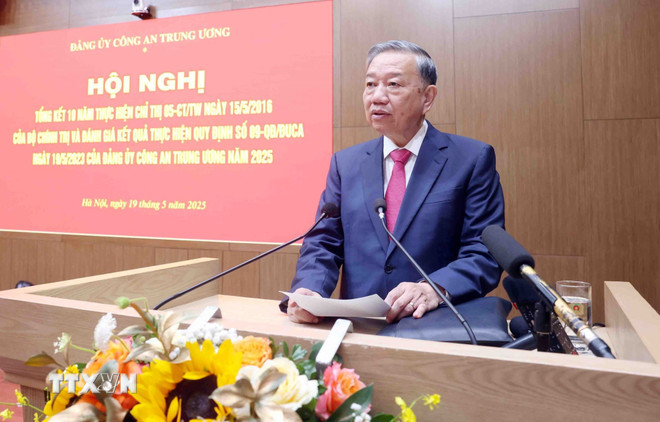 Tổng Bí thư: Gắn kết chặt chẽ học tập, làm theo Bác với xây dựng lực lượng Công an Nhân dân