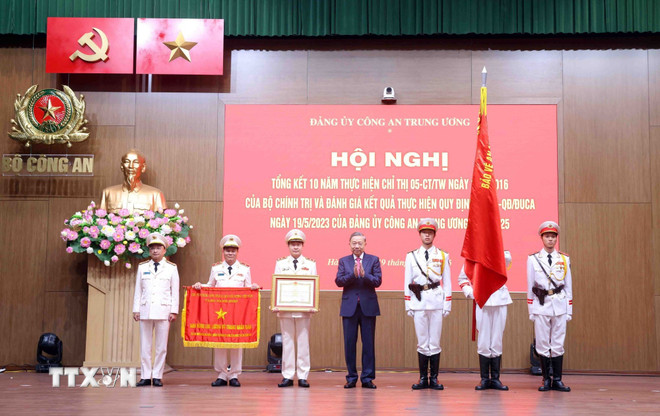 Tổng Bí thư: Gắn kết chặt chẽ học tập, làm theo Bác với xây dựng lực lượng Công an Nhân dân