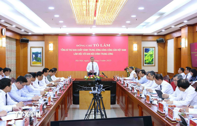 Công tác nội chính phải hướng mục tiêu giữ vững ổn định để phát triển đất nước