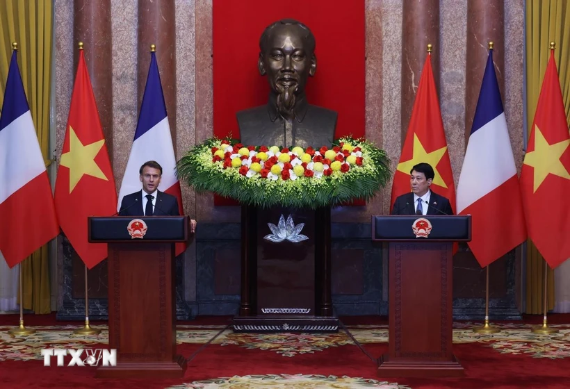 Toàn văn tuyên bố chung Việt Nam-Pháp Chủ tịch nước Lương Cường và Tổng thống Pháp Emmanuel Macron tại buổi gặp gỡ báo chí. (Ảnh: Lâm Khánh/TTXVN)