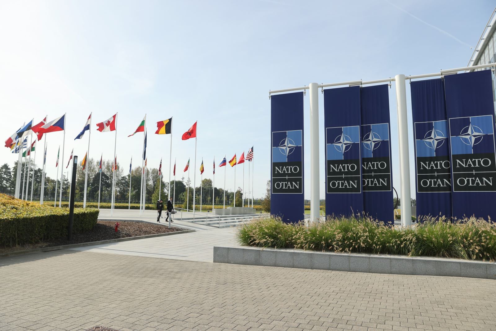 Nhiều thành viên NATO nhất trí tăng chi tiêu quốc phòng lên 5% GDP Trụ sở NATO tại Brussels, Bỉ. Ảnh minh họa: THX/TTXVN