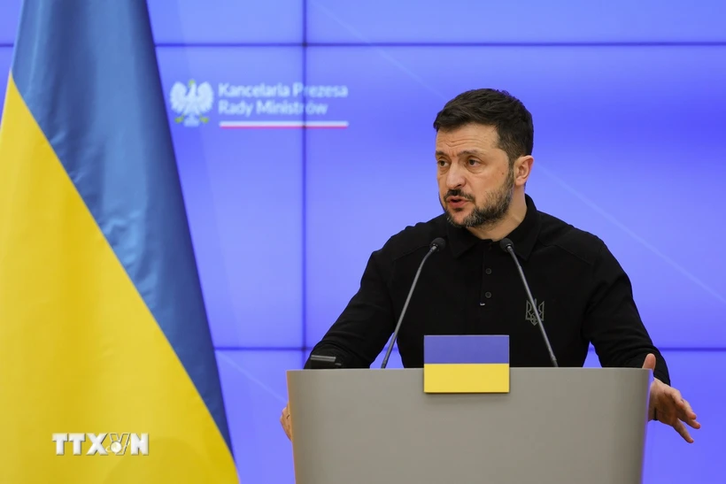 Tổng thống Ukraine đề xuất ngừng bắn để sắp xếp cuộc gặp người đồng cấp Nga Tổng thống Ukraine Volodymyr Zelensky. (Ảnh: PAP/TTXVN)