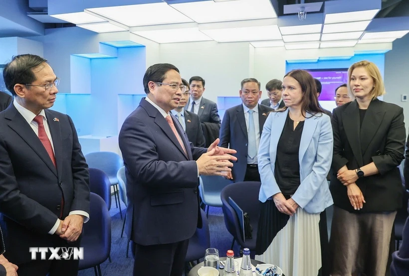 Thủ tướng mong muốn Estonia chia sẻ, truyền cảm hứng chuyển đổi số