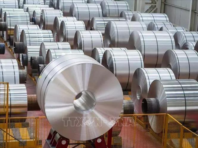 Mỹ áp thuế 50% với hàng loạt sản phẩm phái sinh từ thép Thép thành phẩm của Công ty sản xuất thép Nhật Bản Nippon Steel. REUTERS/TTXVN